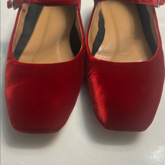 Aeyde Red Flats Elegant Loafers - Picture 4 of 6